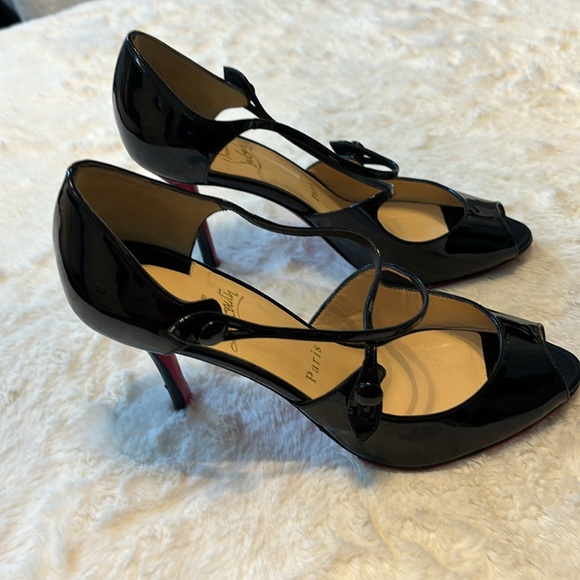Christian Louboutin authentic patent leather pumps - Picture 4 of 14